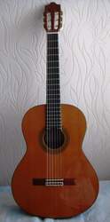 Продается акустическая классическая гитара Alhambra 8c